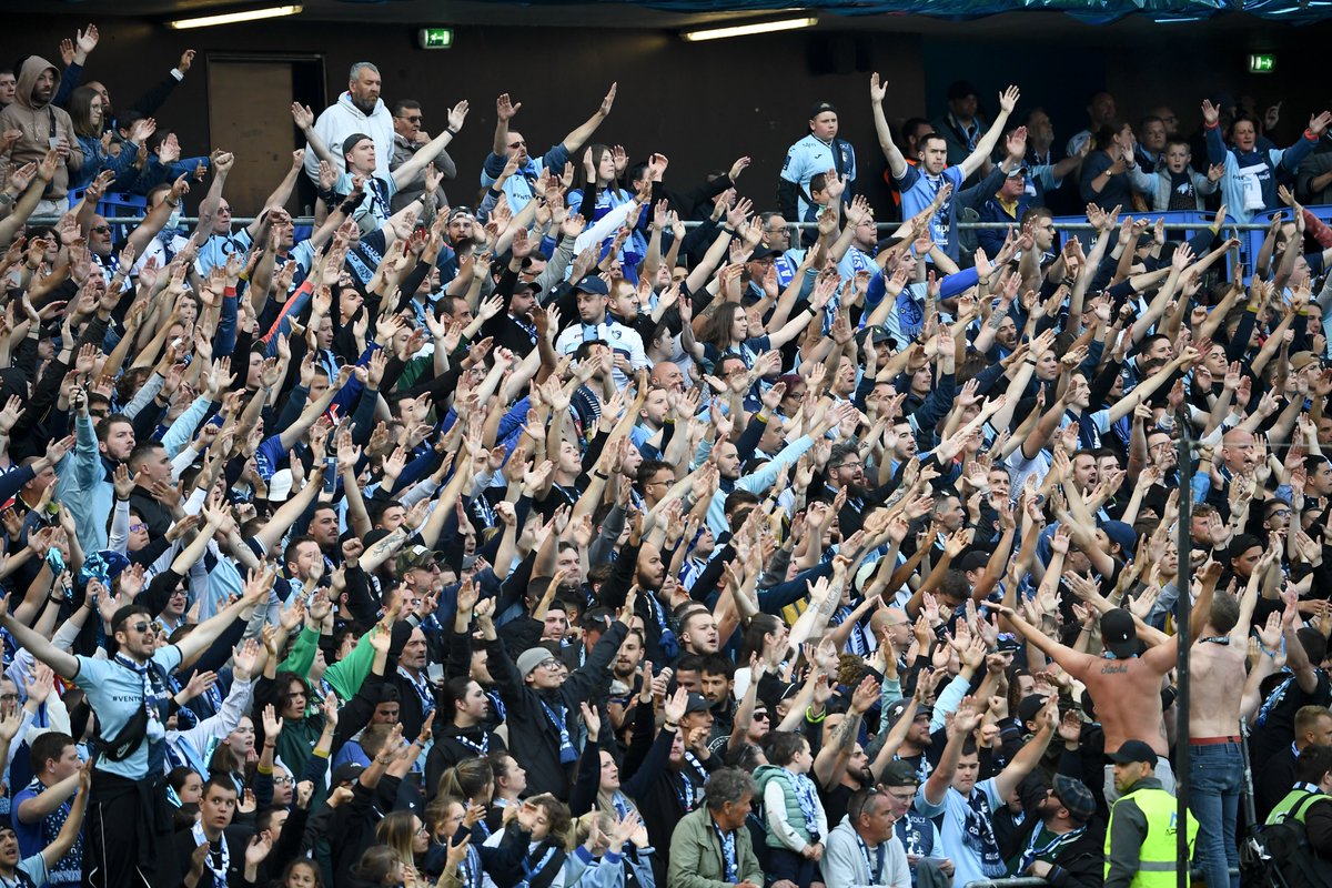 _BeFootball's tweet photo. Le Havre, le doyen des clubs français, retrouvera l'élite après 14 ans passés en Ligue 2 ! ✅💙 https://t.co/sK0PnBGwDf