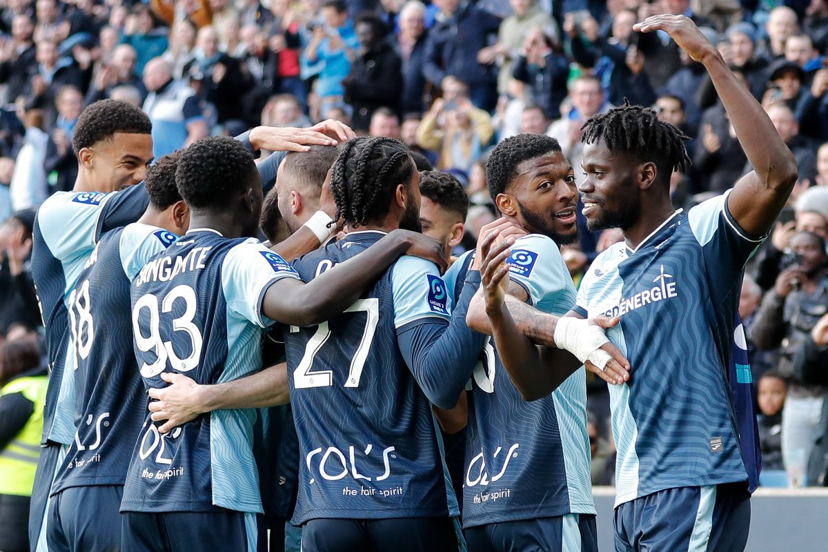 _BeFootball's tweet photo. Le Havre, le doyen des clubs français, retrouvera l'élite après 14 ans passés en Ligue 2 ! ✅💙 https://t.co/sK0PnBGwDf