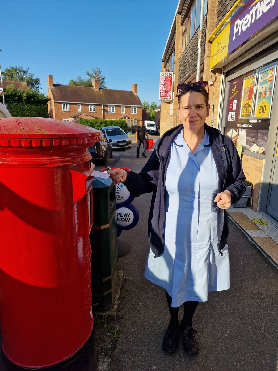 MartynDisney's tweet photo. My better half posting her ballot π³ #ballot #nhs #strike #betterworkingconditions #chattopat @patcullen9 your doing all the Nurses proud !! π https://t.co/ClTYb3gotU