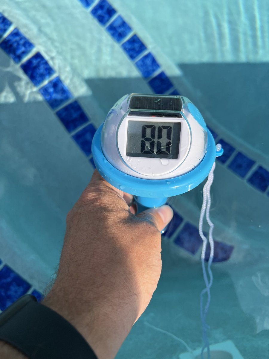 IsYourPoolOpen's tweet image. Pool is 80 degrees! I finish work at 5:30. Friends are welcome anytime after that. As always BYOB and food!