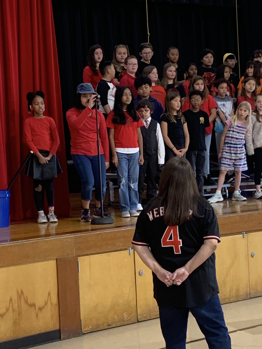 Thanks ⁦@kijonesjags⁩ Dance Team ‘23 and choir for amazingly talented performances today! Wow! ⁦@FairfieldSuisun⁩ ⁦@kristanichols09⁩ ⁦@MsCardoza⁩ ⁦@MsRodgers20⁩ ⁦@schultz87⁩ ⁦@mi_dillman⁩ ⁦Thanks Mrs Webster, Mrs. Jones and Ms Kino