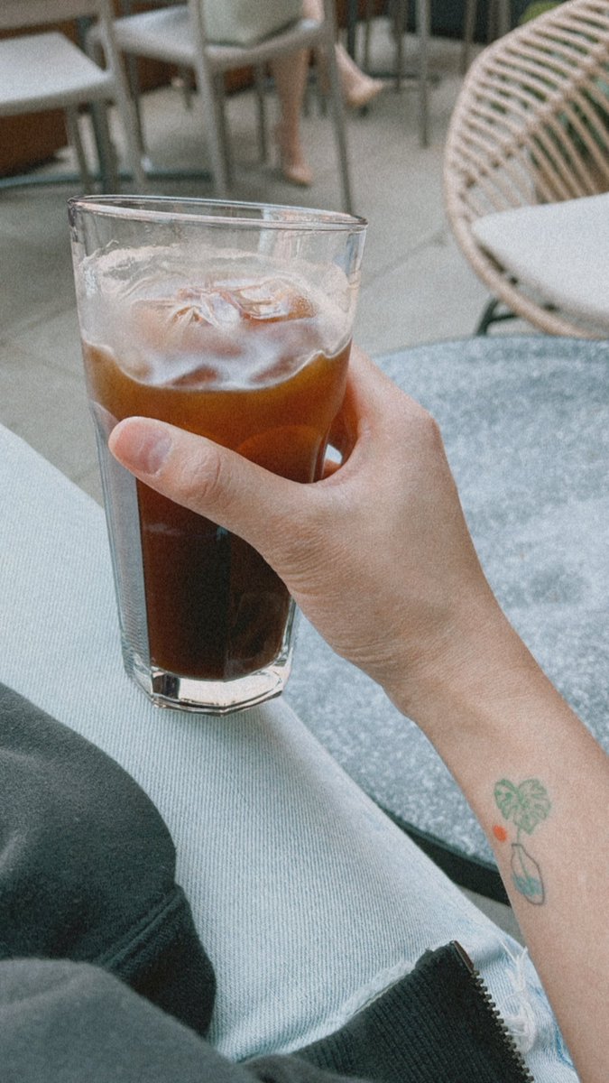 GA and TGIF 🔥 

☕️ a big boi to get me through the next 6 hours on a salon chair 🥹 GG