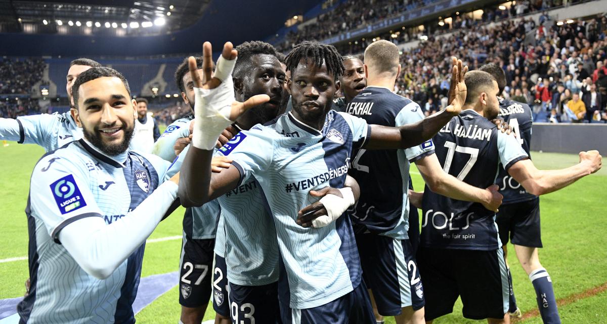 🚨 LE HAVRE EST SACRÉ CHAMPION DE LIGUE 2 ! 🏆🇨🇵 On les retrouvera en Ligue 1 la saison prochaine. 🫡