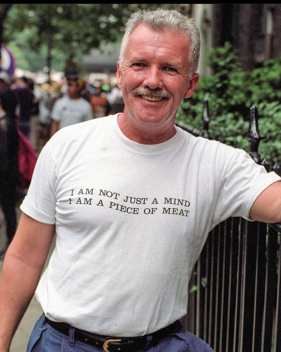 RT @shirtsthtgohard: Philadelphian Jack Gallagher pictured at Pride parade, 1991 https://t.co/vHsr5lhkUG