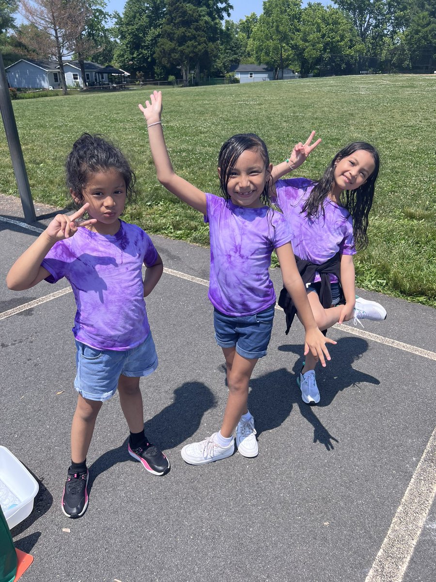 Field Day FUN! Thanks to our amazing P.E. teachers for an awesome day! ☀️ <a href="/GuilfordEle/">Guilford Elementary School</a> <a href="/Active_Gilly/">Ms. Jones</a>
