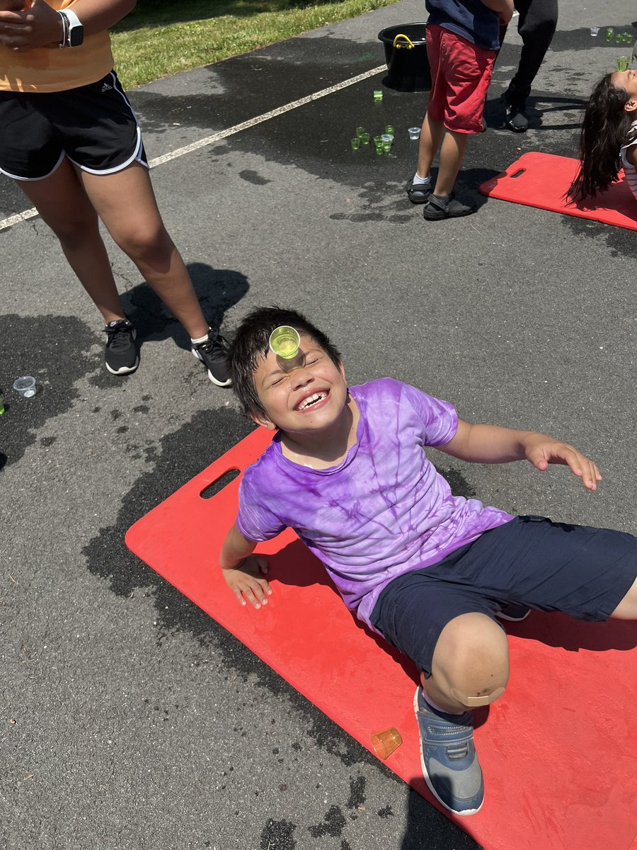mskellyMEA's tweet photo. Field Day FUN! Thanks to our amazing P.E. teachers for an awesome day! ☀️ @GuilfordEle @Active_Gilly https://t.co/3JVNyEdU0i