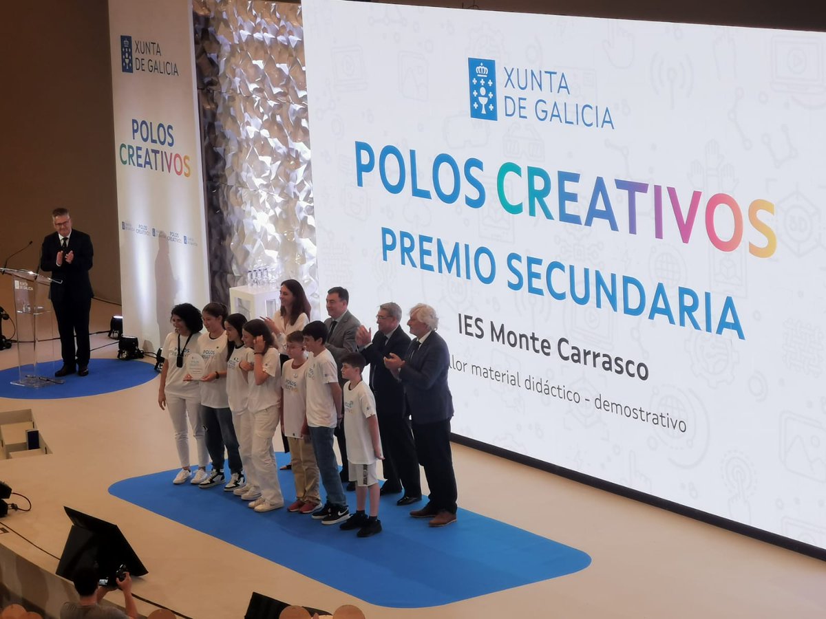 CFRdeVigo's tweet photo. Noraboa aos centros de Secundaria do ámbito do @CFRdeVigo premiados nos retos de #poloscreativos: IES Monte Carrasco e IES de Teis. https://t.co/M2lwu9YsLs