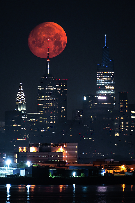 capturedthispro's tweet photo. New artwork for sale! - "Flower Moon atop the Empire State Building" - https://t.co/gazPsPX7Xp @shoppixels https://t.co/oGuP9f7Trs