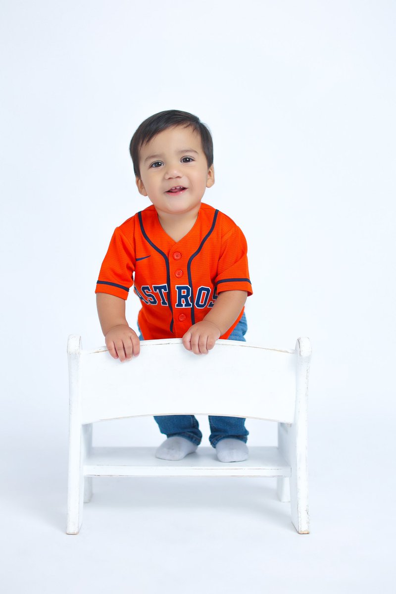 EloyJr_2's tweet image. 365 days in the books. Happy 1st Birthday Elijah Julian 🤞🏽🫶🏽💙