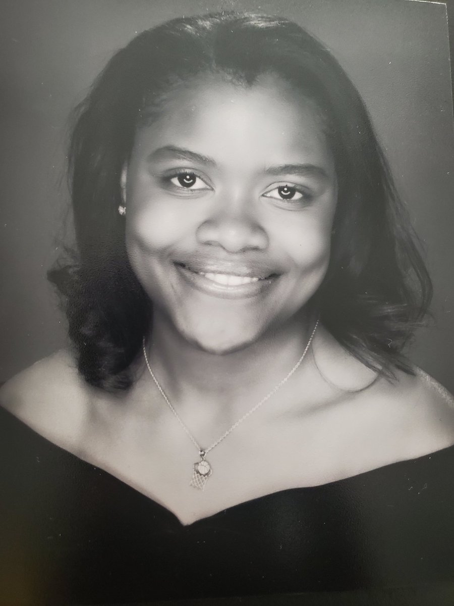GraggsJohnson's tweet photo. @ImaniJ_2023 has done everything that we have asked of her. She is intuitive, kind hearted, a phenomenal student, amazing athlete, a leader + more. I can't even adequately express in words, how proud I am. NoNi, love you to infinity &amp; beyond! ❤ #Graduation2023 #WBBMatters https://t.co/voAmpspDPu