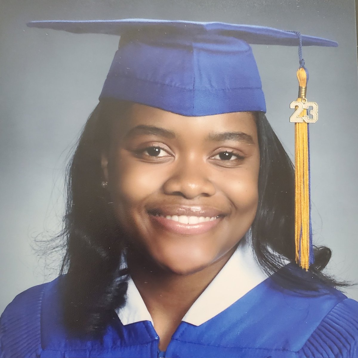 GraggsJohnson's tweet photo. @ImaniJ_2023 has done everything that we have asked of her. She is intuitive, kind hearted, a phenomenal student, amazing athlete, a leader + more. I can't even adequately express in words, how proud I am. NoNi, love you to infinity &amp; beyond! ❤ #Graduation2023 #WBBMatters https://t.co/voAmpspDPu