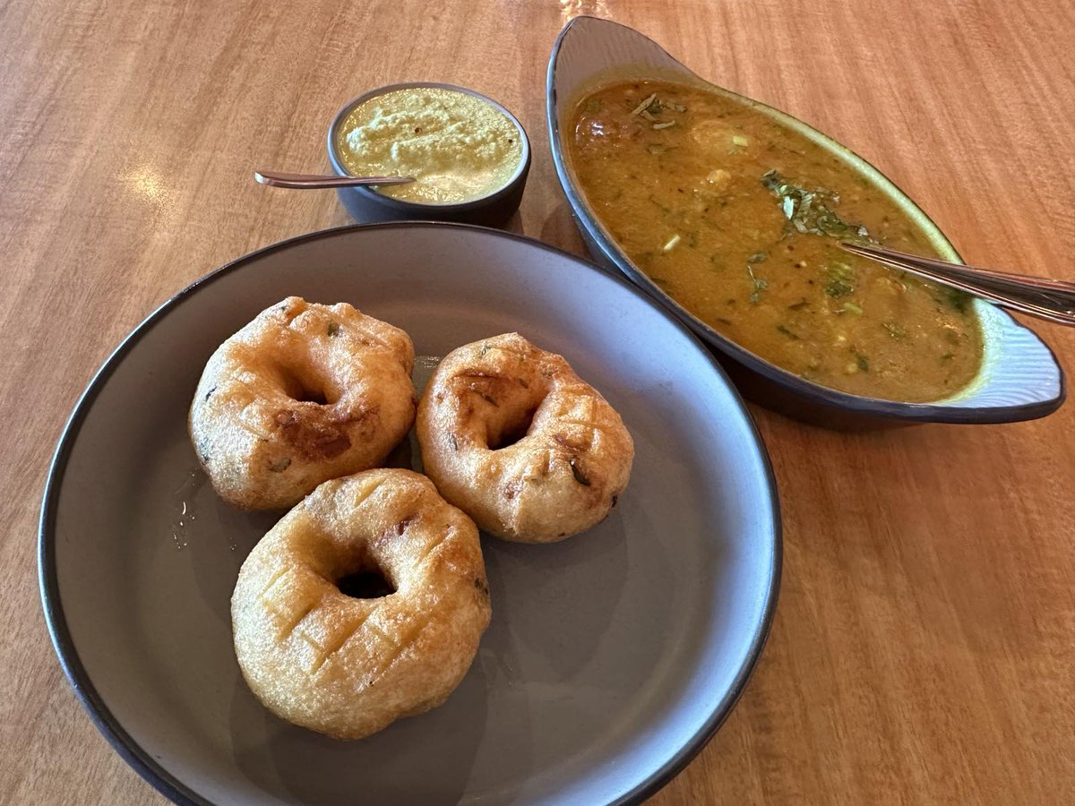 Get ready! This weekend in Malvern we will be serving our new Vada Sambhar with coconut chutney! Now, go!

#tiffinindian 
#indianfoodphilly 
#malvern 
#malverneats 
#phillyrestaurants 
#phillyburbs 
#phillyfood 
#philadelphiafoodscene 
#phillydinner 
#phillydining 
#phillyeats