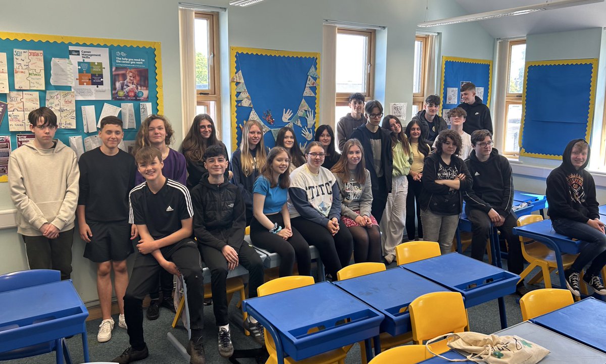 Gordon_PTG's tweet photo. Met some fantastic Dava pupils today as part of #TeamDava Inductions. Looking forward to getting to know them all whilst having lots of fun! ❤️ #HappyAmbitiousAchieving #theforresway https://t.co/vIPRj8vCjE