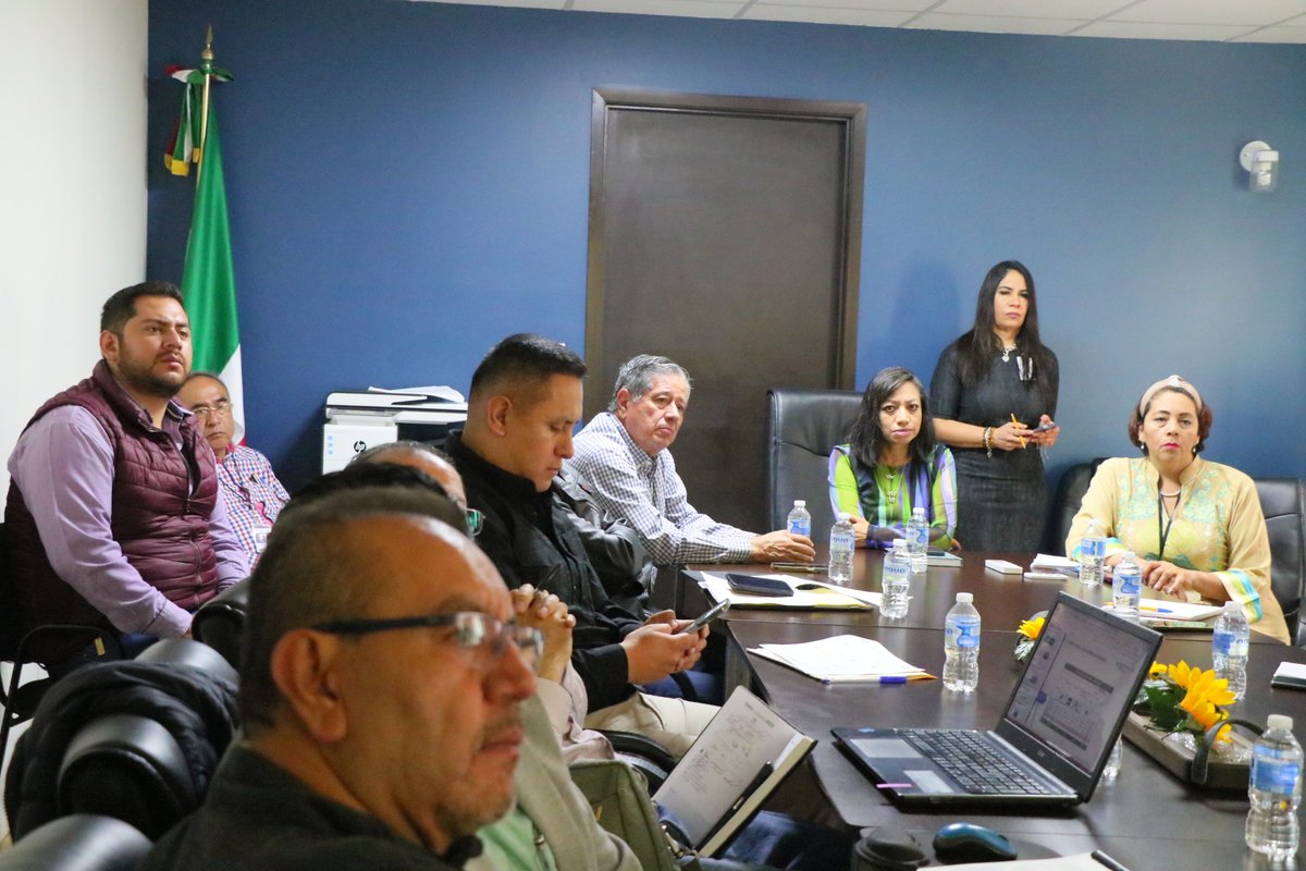 MovilidadHgo's tweet photo. El trabajo colaborativo permite conocer la situación de las personas desde diferentes perspectivas, lo que responderá de manera eficiente a las necesidades de peatones, ciclistas y conductores de la zona.
¡En equipo #HidalgoSeTransforma!
#MovilidadDigna https://t.co/3RyH41pCy4