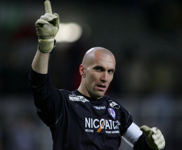 Le TFC vainqueur de la Coupe de France. Le Havre champion de Ligue 2.

Une grosse pensée pour Christophe Revault.