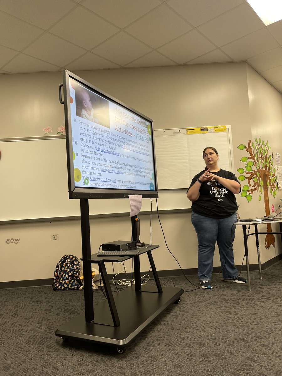 Wow, wow, wow👏👏👏 @AmandaPosterick is sharing how @Seesaw can elevate student voice in the classroom using the multimodal tools🎉 #KleinEMPOWER