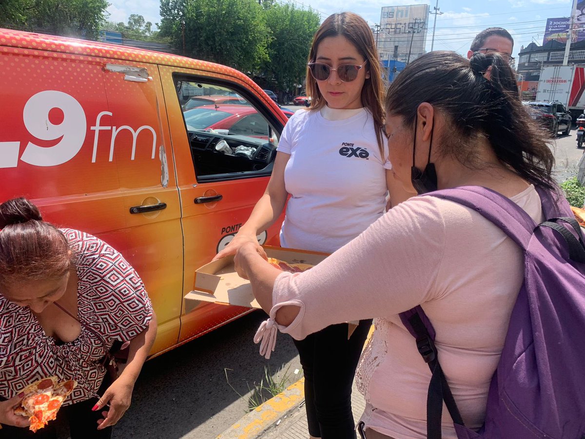 ExaFM's tweet image. ¡Para iniciar el fin de semana, nosotros te llevamos tu #PEXA 🍕🍕🍕! Y te consentimos con más sorpresas 🎟️🎟️