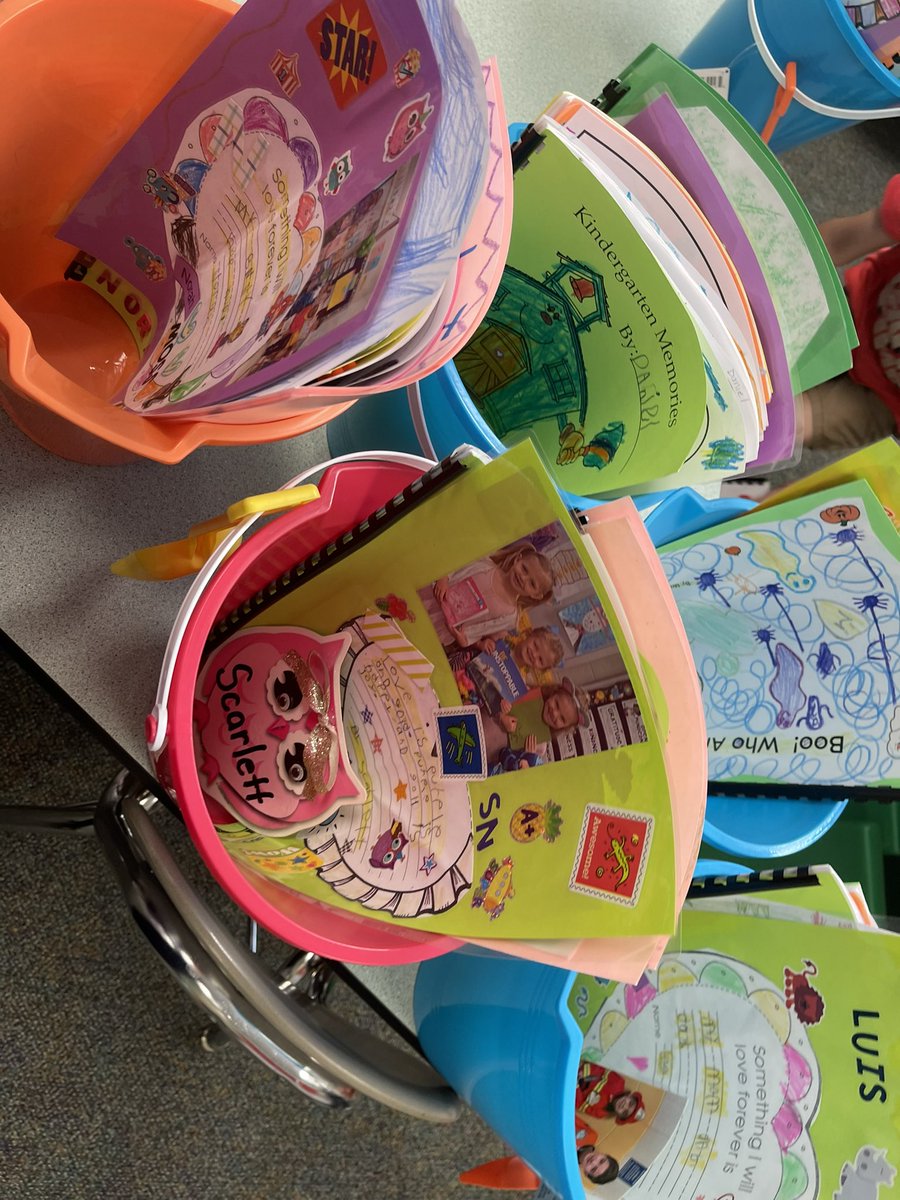 PamMarks19's tweet photo. Last day for Kindergarten! Summer Bucket Time 🪣☀️@HEShurricanes https://t.co/NmcK5xxDFF