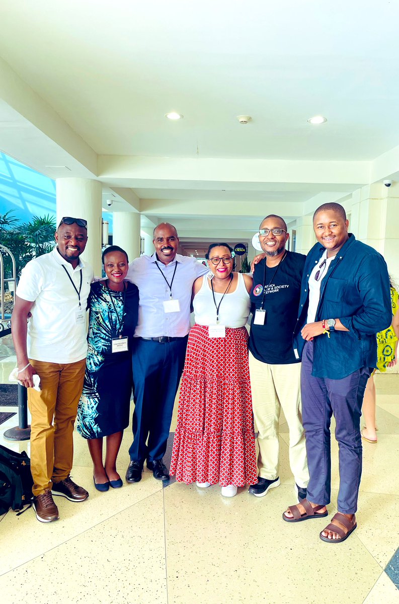 ZozukoDyaniM's tweet photo. Surrounded by great scholars here! Just to point out one: For those students I taught critical approaches to international law, especially TWAIL and AAIL, you’ll quickly recognise the name Prof James Gathii (blue shirt).Day made! #LSASanJuan2023 @law_soc @UPLawFaculty https://t.co/nJ1TRqaJyi