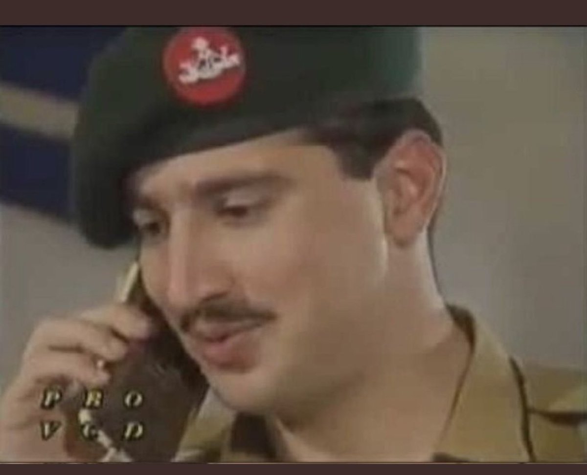 Kaptaan_squad's tweet photo. ہیلو سر جی!
عوام مطالبہ کر رہی ہے کہ اگر ہمارا اور اس ملک کا اتنا ہی خیال ہے۔۔۔
تو استاد چاہت فتح علی خان سے بھی پریس کانفرنس کروا کر موسیقی چھڑوائیں۔
#PressureConference https://t.co/xQvknXfJcK