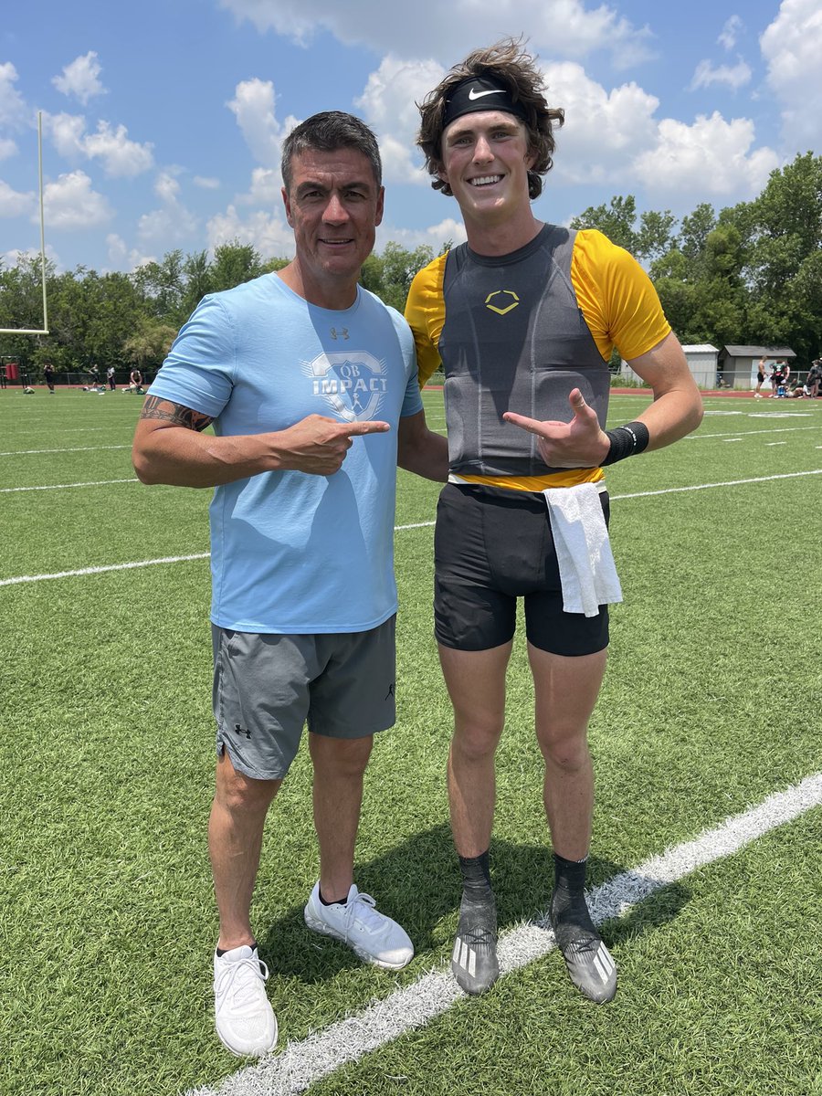 QBimpact's tweet photo. @CoachGeorge5 out here at Westmoore watching Spring Team Camp, lots of 405 &amp; 918 talent.  

Shout out to Jenks QB @SimianGilkey , MacArthur QB @Dane_Edwards16 , Edmond Santa FE QB @thedanielnewton and all the other ballers who I’ve been humbled to cross paths with!   #QBiFamily https://t.co/R3kl8coMFM