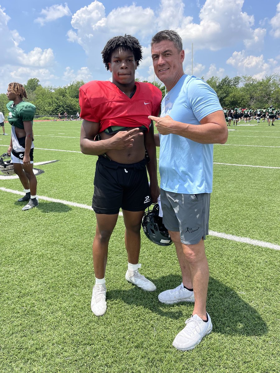 QBimpact's tweet photo. @CoachGeorge5 out here at Westmoore watching Spring Team Camp, lots of 405 &amp; 918 talent.  

Shout out to Jenks QB @SimianGilkey , MacArthur QB @Dane_Edwards16 , Edmond Santa FE QB @thedanielnewton and all the other ballers who I’ve been humbled to cross paths with!   #QBiFamily https://t.co/R3kl8coMFM