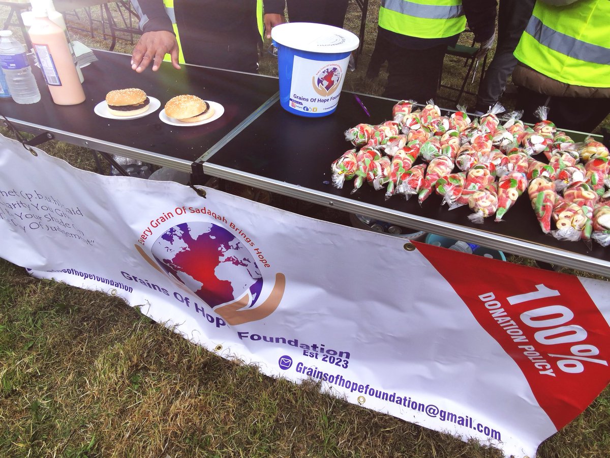 GrainsofHopeUK's tweet photo. Alhamdulillah, we raised £890.00 at the Better Together Community Afternoon at Seymour Park.
Thank you to all our volunteers for their valuable time.
All money raised is for the Lebanon One Ummah Campaign.
#grainsofhopefoundation #GOHF #SadaqahJariyah #Charity #lebanon https://t.co/uYcnJTehfA