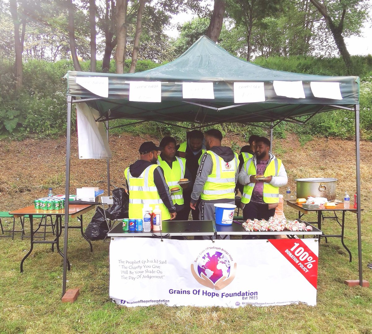 GrainsofHopeUK's tweet photo. Alhamdulillah, we raised £890.00 at the Better Together Community Afternoon at Seymour Park.
Thank you to all our volunteers for their valuable time.
All money raised is for the Lebanon One Ummah Campaign.
#grainsofhopefoundation #GOHF #SadaqahJariyah #Charity #lebanon https://t.co/uYcnJTehfA