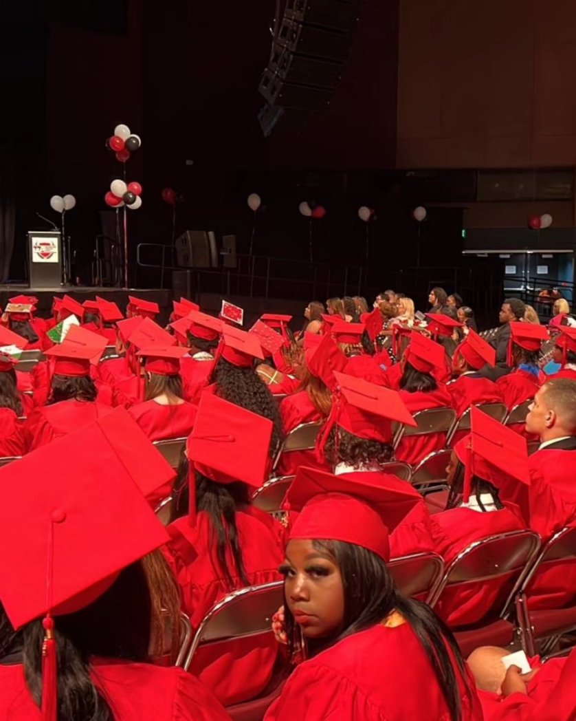 Elev8schoolai's tweet photo. Mike Tyson @miketyson inspiring our students, motivating them for the positive and powerful future they have ahead of them. #MLMP #privateschool #changinglives #Danielpuder #education @danielpuder https://t.co/XMidbIdtNz