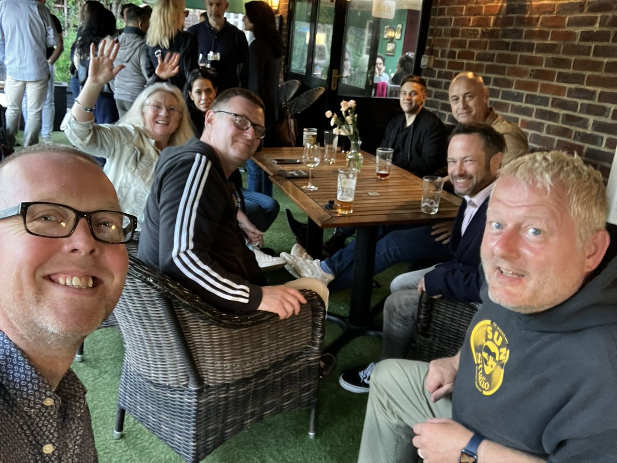 benanial's tweet photo. A flying visit to the #ealingtweetup #ealingtu and great to run into a few familiar faces from more than 10 years ago @markhillary @annemarieflan @haydens30 https://t.co/G607sPHPfB