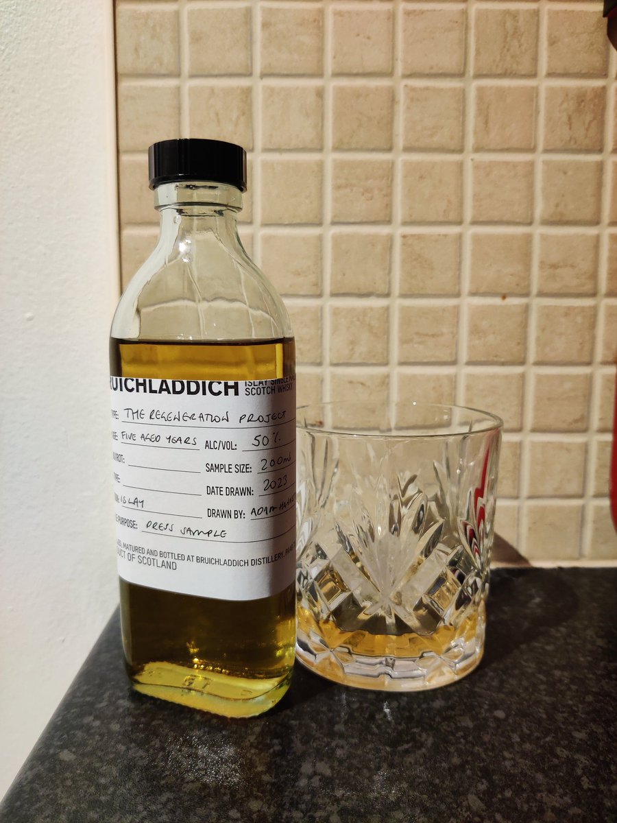 BeesonOnBooze's tweet photo. Friday night dram 🥃
The Regeneration Project is the first ever Islay rye whisky. Made from 55% Scottish grown rye (more sustainable than barley) and aged in a mixture of first-fill bourbon and American virgin oak casks.
Sweet, honeyed and with a hint of spice.
#PressSample https://t.co/lQYvxpAOSY