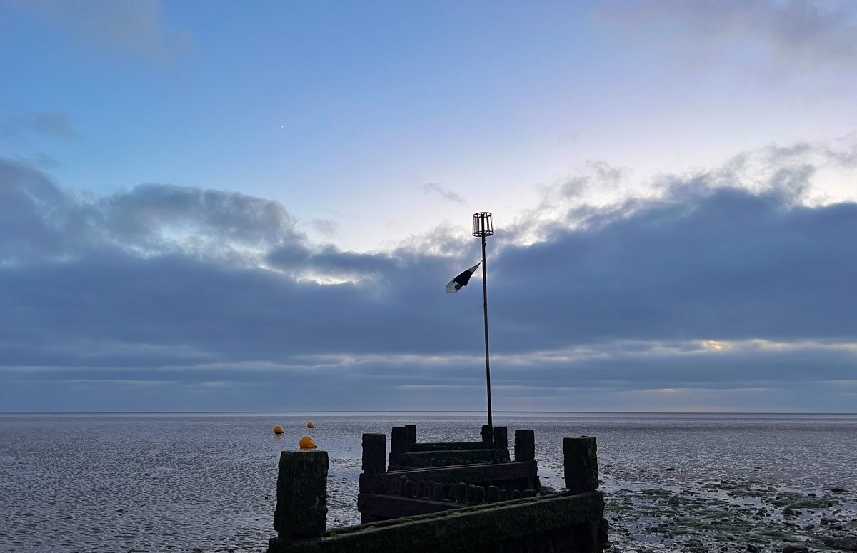 _garden_geek_'s tweet image. Decided to load the kids up and get away for the weekend 🥰 
#seasidevibes #happyplace #idoliketobebesidetheseaside