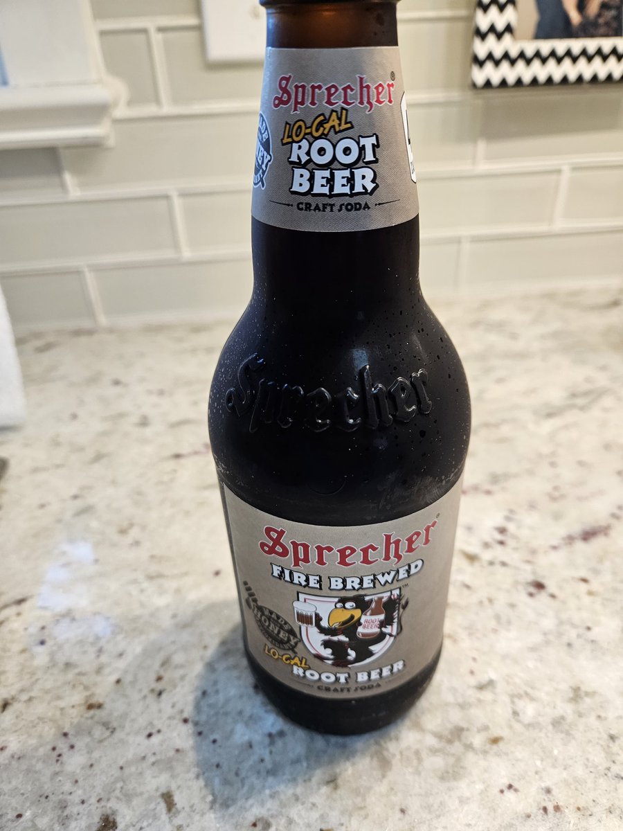 jsram311's tweet image. Only 45 calories in an entire 16 oz bottle! #CrackUm #HealthyDrinking