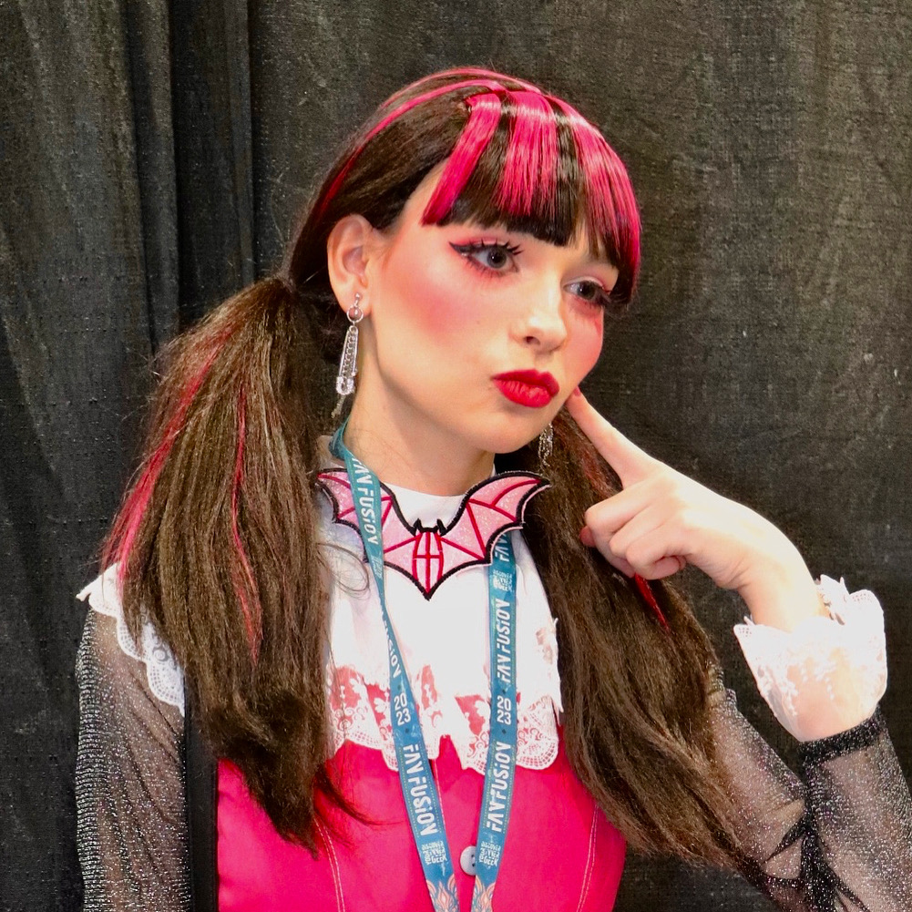 astronomy89's tweet photo. #PhoenixComicon #PhoenixFanFusion #PhxFanFusion #Cosplay https://t.co/JGPg9gGxwh