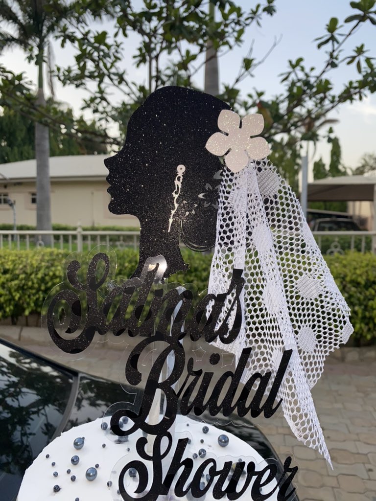 mizz_pottz2's tweet photo. @_DammyB_  please share my hustle if you don’t mind 🤍. Check out https://t.co/qvmlg1LI26 for more amazing gift and decor items 🤍 https://t.co/j7eufbAePf