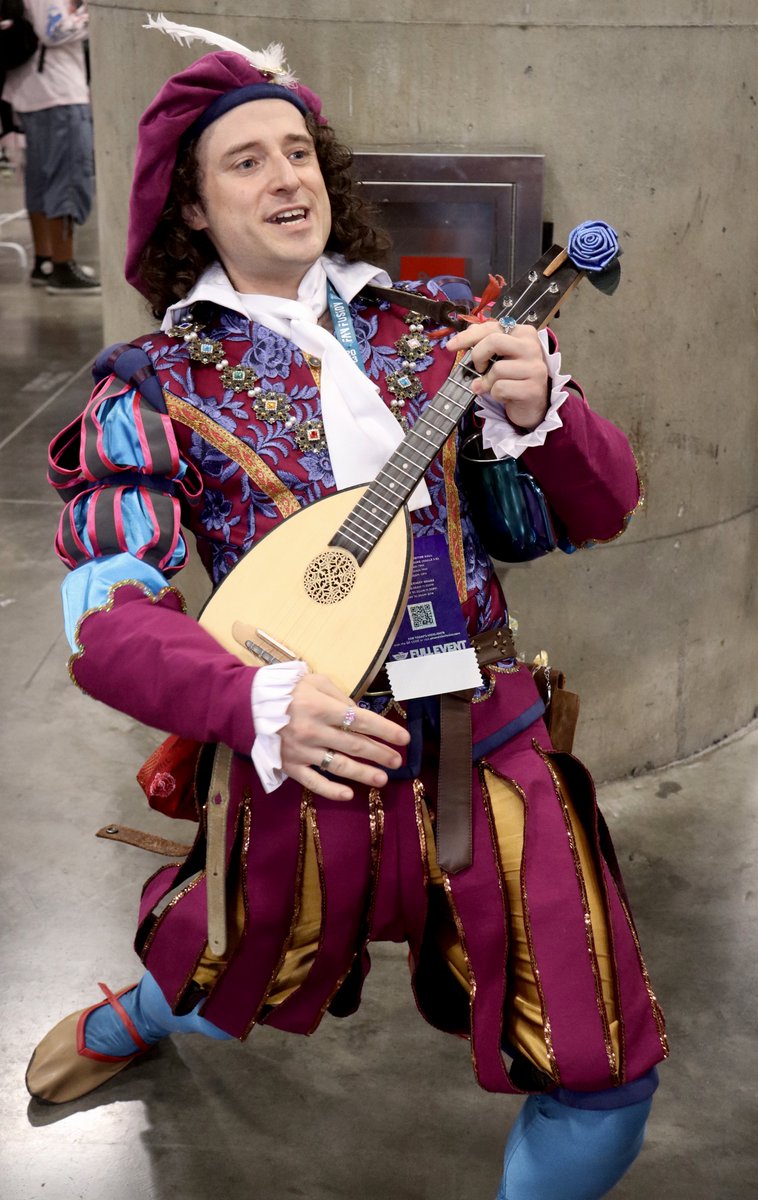 astronomy89's tweet photo. #PhoenixComicon #PhoenixFanFusion #PhxFanFusion #Cosplay https://t.co/qDrRNoZALH
