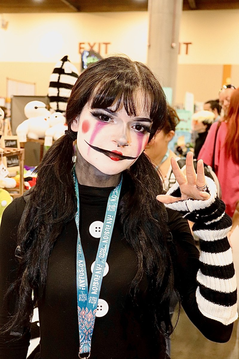 astronomy89's tweet photo. #PhoenixComicon #PhoenixFanFusion #PhxFanFusion #Cosplay https://t.co/qDrRNoZALH