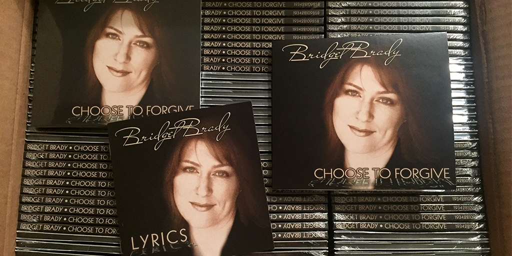 #FlashbackFriday to the exhilarating moment when I received my very first batch of 'Choose To Forgive' CDs! 🖤

#BridgetBrady #ChoosetoForgive #singersongwriters #OutNow