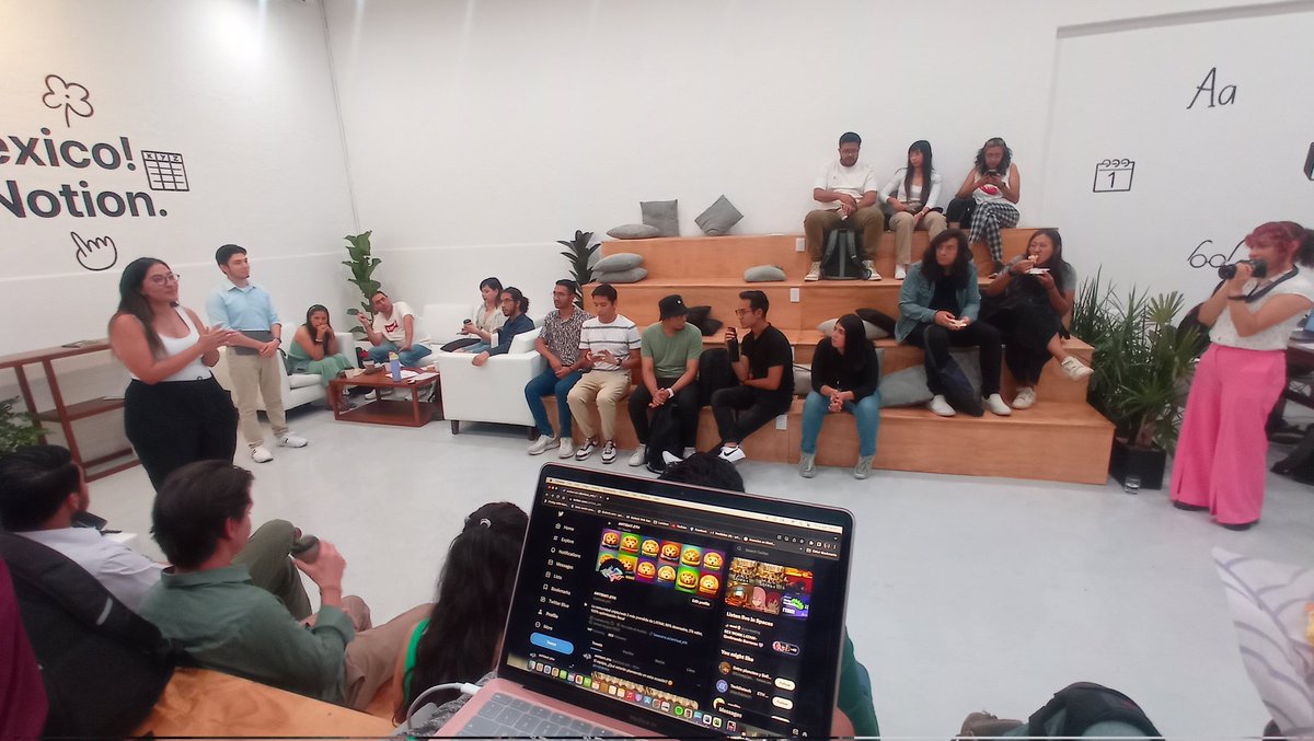 criptecmxllc's tweet photo. Acá andamos en Notion #notioncdmx https://t.co/y1pGTEZG9v