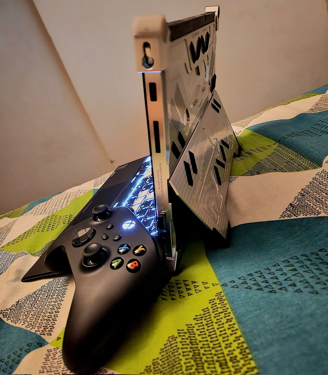 NinjaGandhi's tweet image. Well @ASUS_ROG this one is a monster #flowZ13 #acrnm with @XboxGamePass #GamePass | @intel #i9 13 gen | @NVIDIAGeForce #RTX 4070 #GPU 8GB | 32 GB #RAM | #rog 

#asus #gaming #asusrog  #republicofgamers #Nvidia #Xbox