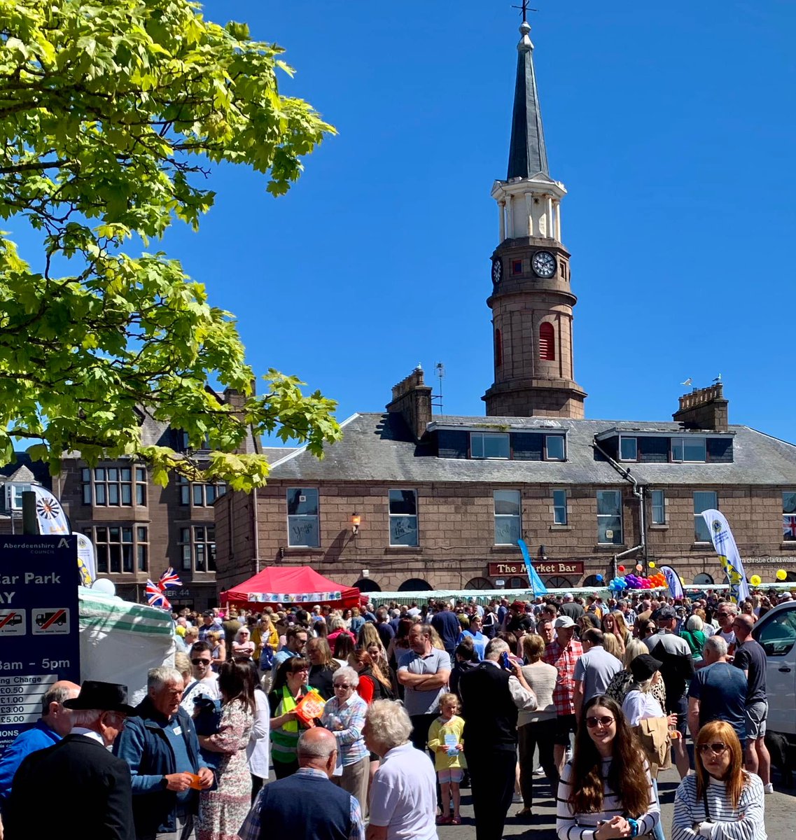 It's Feein' Market Time! Saturday, 3rd June 10am-4pm.  Come & visit our stall with @pawsonplastic to learn more about how you can get involved.  

Of course we also have our monthly community beach clean 10am-11am.  All welcome! 
#stonehaven #beachclean #plasticfree