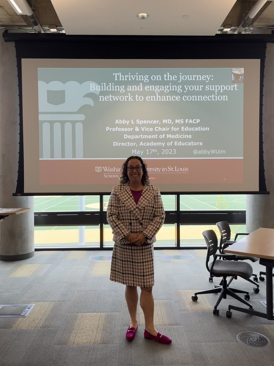 abbyWUim's tweet photo. 🎉🩺🥼👩🏼‍⚕️🧑🏿‍⚕️👩🏽‍⚕️👩🏻‍⚕️🧬🔬Hard to believe it’s been 2weeks, finally ready to share pics of an inspiring day presenting the @umissouri medical school #WomenInMedicine Keynote @ their annual #WIMMS event. All the more special to reconnect w @ELAMProgram sister &amp; bring my pre-med niece! 🥰 https://t.co/FrepFpoeRX