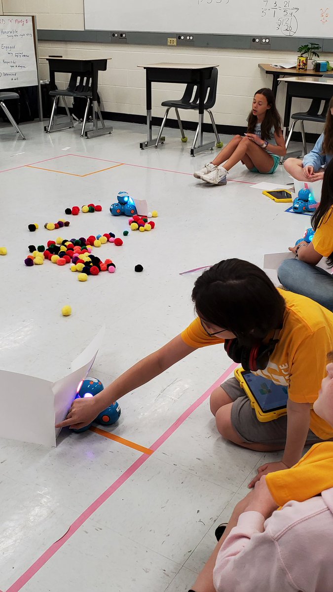 BeckyH68 tweet media