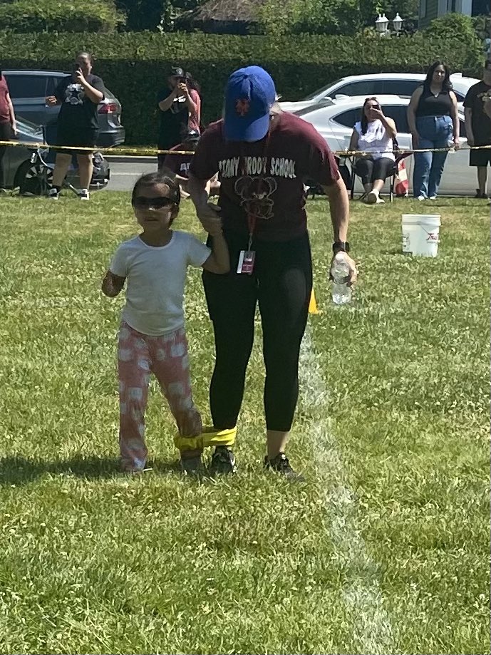 Field day @NPSD_StonyBrook! Thank you to Ms. Weinberger and staff for an amazing day! Even Ms. Machado got in on the fun! #itwashot #stonybrookshinesbright