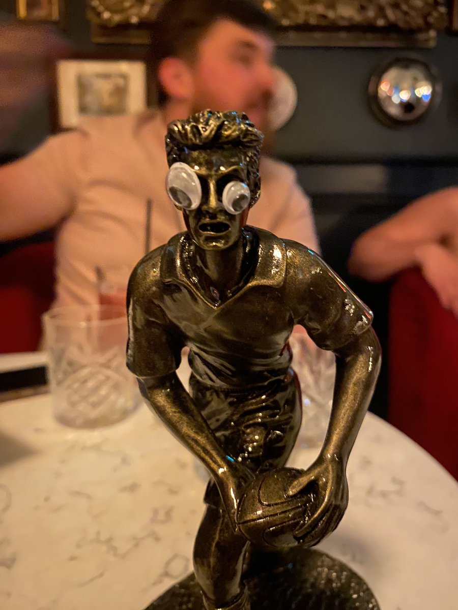 Delighted to be presented with a President’s Award at <a href="/SarsfieldsRFC/">Sarsfields Rugby🏉🏳️‍🌈🏳️‍⚧️🏉</a> inaugural awards night.
Less delighted I left it somewhere <a href="/ELangfordMusic/">Emma Langford</a> could get her googly-eyeing-mits on it.
What a terrible beauty is born…