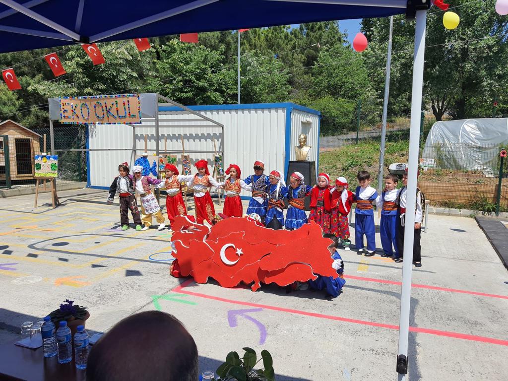 Avcilarilcemem's tweet photo. Eko Okullar Programı Sergisi Türkiye'nin Işığı Anaokulu'nda atölye faaliyetleri ve etkinlikler ile gerçekleştirildi.
#EğitimdeTürkiyeYüzyılı
@tcmeb @prof_mahmutozer @istanbulilmem @memleventyazici https://t.co/TFCXmMfNKK
