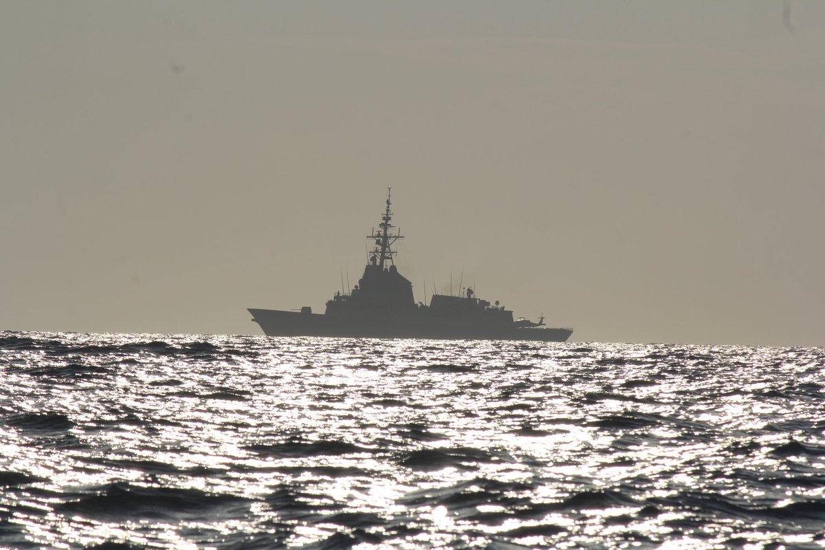 Algunas imágenes de hoy de la revista naval de la @Armada_esp #DiFas23