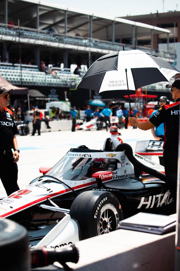 parkerandtheman's tweet photo. Crazy to see the Indy cars BACK on the streets of downtown Detroit after all those decades on Belle Isle. Kinda cool actually. Indy 500 winner Josef Newgarden takin' his laps on this #FreePrixDay and harkens back to an earlier time on Jefferson Ave. I still like the Isle better https://t.co/nh2lf9ykua