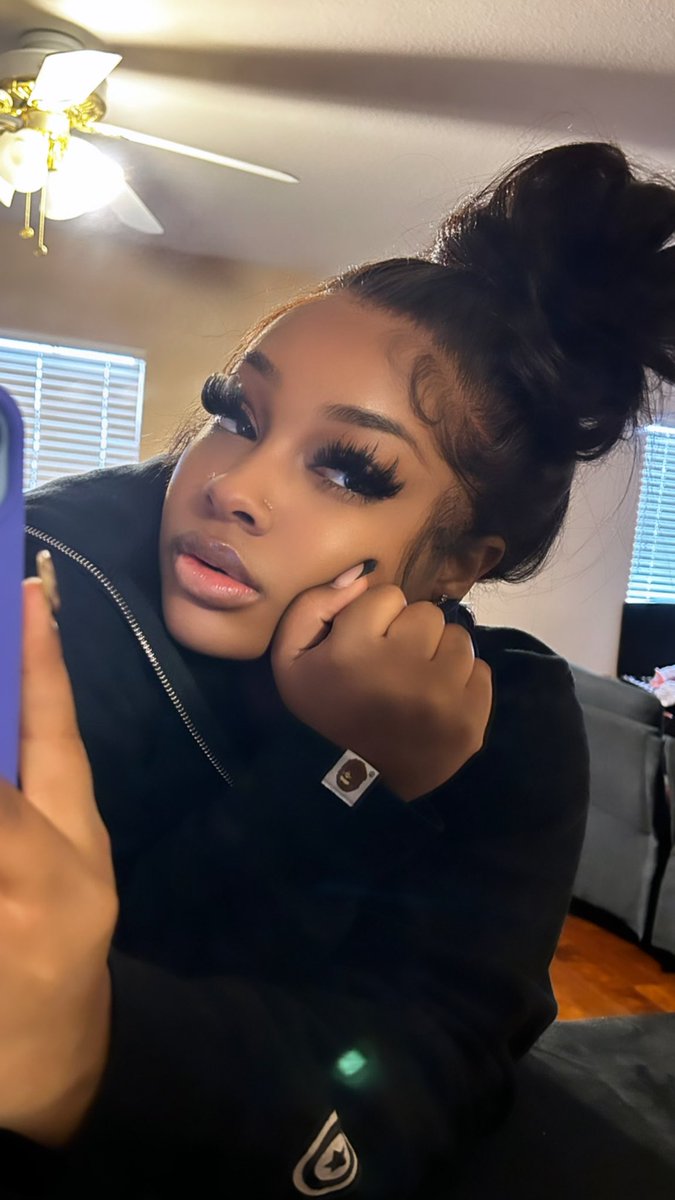 nina bina on Twitter: "RT @Dabombbestmari: Face card 🔟"