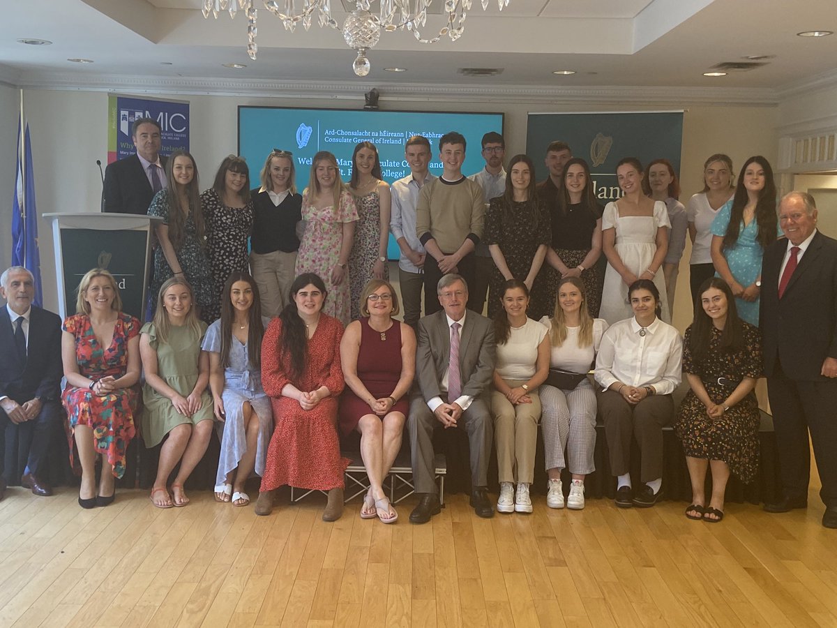 Holly Cowman tweet media